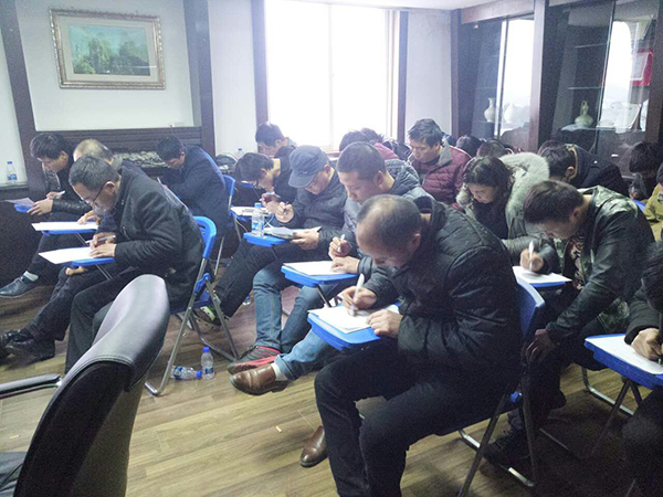 2017年奧的斯機(jī)電聯(lián)合分公司組織進(jìn)行工程安全培訓(xùn)